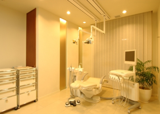 Dr  Kenji Sugai   Sugai Dental Clinic 03